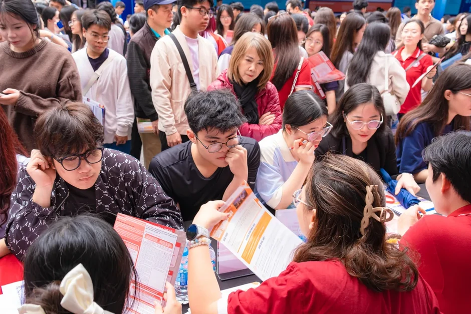 Từ năm 2026, chứng chỉ tiếng Anh được sử dụng thế nào khi xét tuyển đại học? Từ năm 2026, chứng chỉ tiếng Anh được sử dụng thế nào khi xét tuyển đại học?