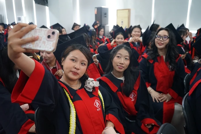 Từ ngã rẽ học tập đến danh hiệu thủ khoa