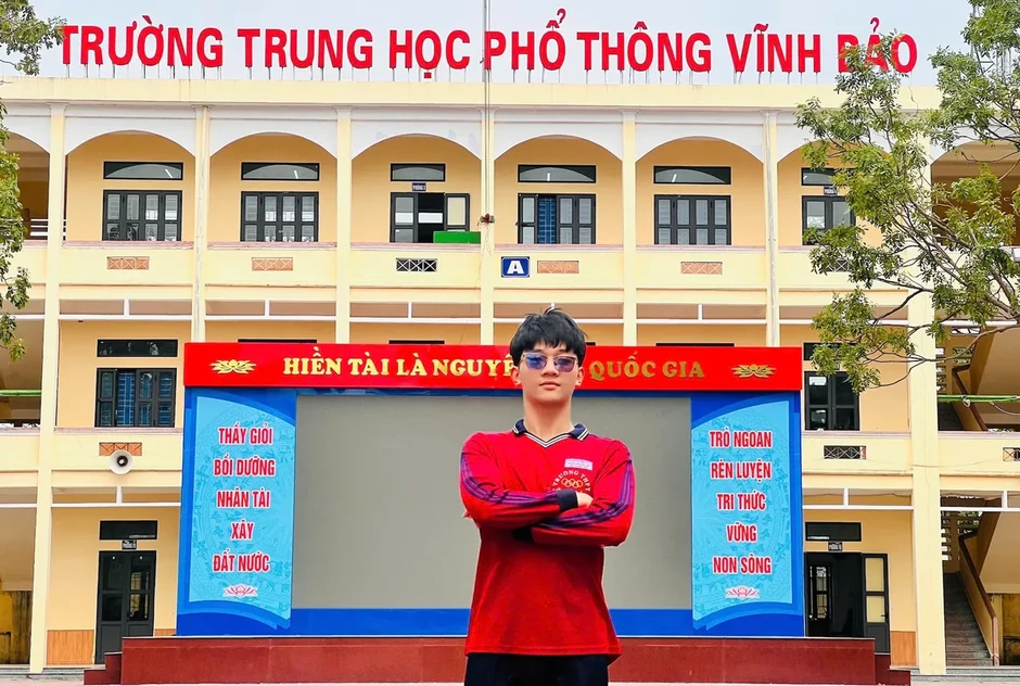 Từ nỗ lực bền bỉ đến kỷ lục 98,98 điểm TSA của nam sinh Hải Phòng Từ nỗ lực bền bỉ đến kỷ lục 98,98 điểm TSA của nam sinh Hải Phòng