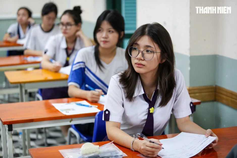 Từng dạy học trò điểm 10 toán thi tốt nghiệp THPT, thầy giáo mách nước làm bài Từng dạy học trò điểm 10 toán thi tốt nghiệp THPT, thầy giáo mách nước làm bài
