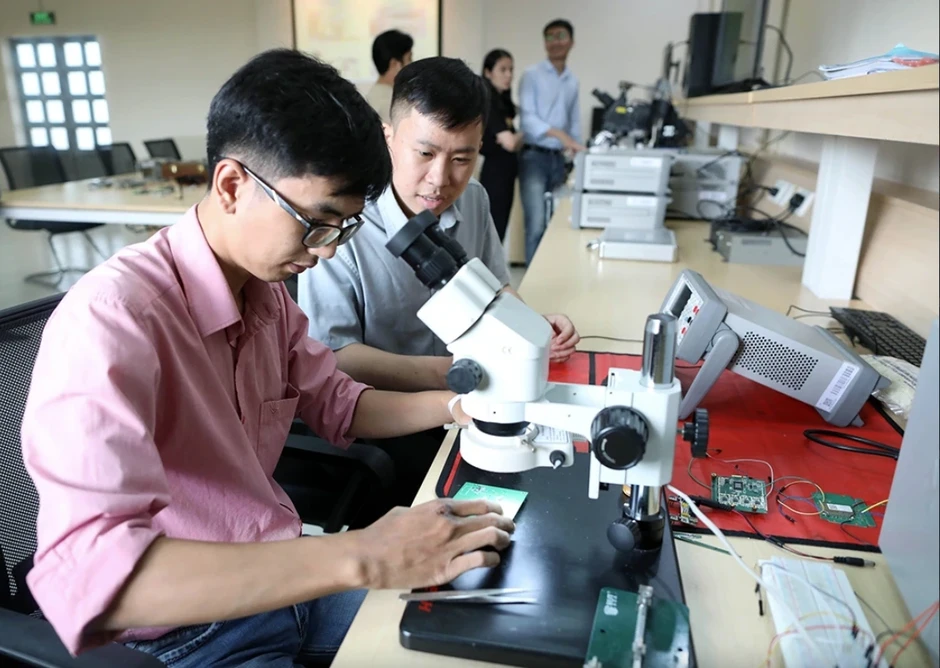 Tuyển sinh ĐH 2026: Những ngành nào phải đạt ngưỡng đầu vào mới được xét tuyển? Tuyển sinh ĐH 2026: Những ngành nào phải đạt ngưỡng đầu vào mới được xét tuyển?