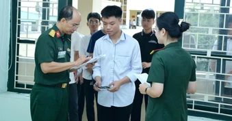Tuyển thẳng 72 thí sinh vào các trường quân đội, có 7 thí sinh nữ