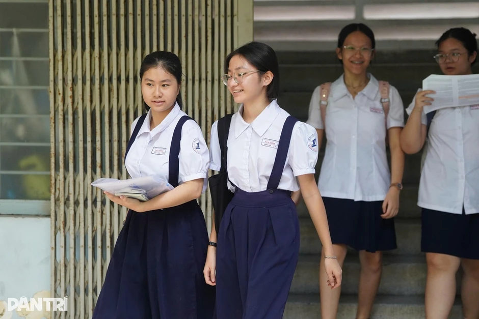 Vì sao chưa thể bỏ thi lớp 10, kỳ thi "ám ảnh" đời học sinh Vì sao chưa thể bỏ thi lớp 10, kỳ thi "ám ảnh" đời học sinh