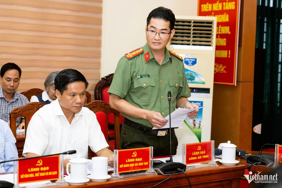 Vụ 147 điểm 10 Toán ở Tuyên Quang: Có một điểm 6 lẻ loi giữa hàng trăm điểm 9-10 Vụ 147 điểm 10 Toán ở Tuyên Quang: Có một điểm 6 lẻ loi giữa hàng trăm điểm 9-10