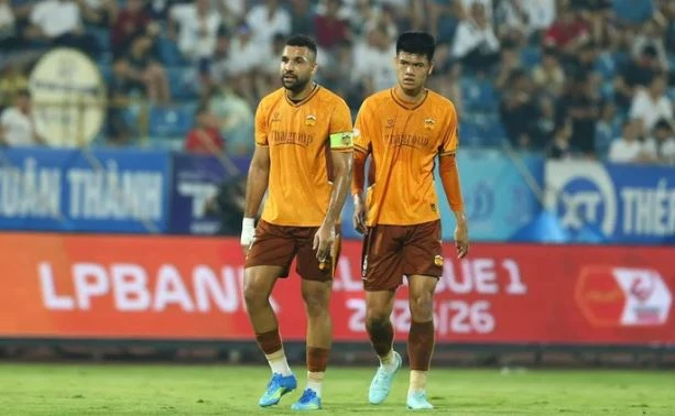 "Ngọn tháp" 1m95 Đinh Quang Kiệt khiến Nguyễn Xuân Son im tiếng