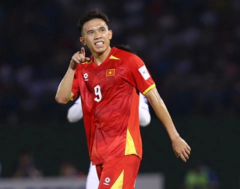 Becamex TP.HCM mời HLV Gerard Albadalejo, giữ chân Võ Hoàng Minh Khoa Becamex TP.HCM mời HLV Gerard Albadalejo, giữ chân Võ Hoàng Minh Khoa