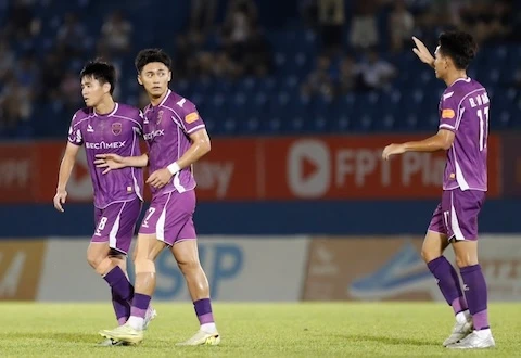 Becamex TP.HCM sẽ làm gì để quay lại V.League? Becamex TP.HCM sẽ làm gì để quay lại V.League?