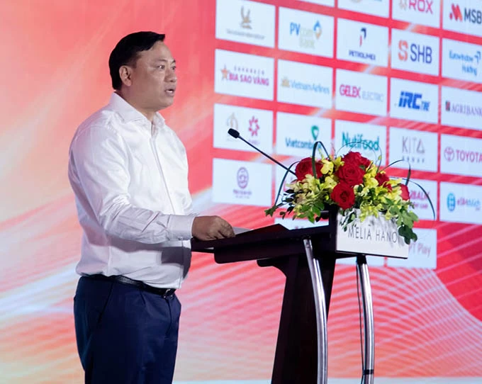 Bộ trưởng Lương Tam Quang chúc mừng CLB Công an Hà Nội Bộ trưởng Lương Tam Quang chúc mừng CLB Công an Hà Nội