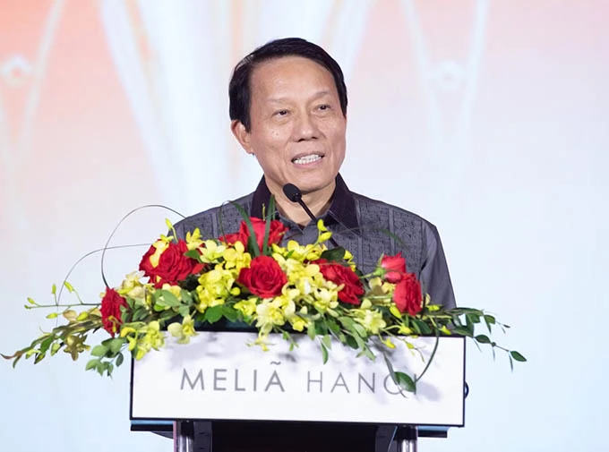 Bộ trưởng Lương Tam Quang chúc mừng CLB Công an Hà Nội Bộ trưởng Lương Tam Quang chúc mừng CLB Công an Hà Nội