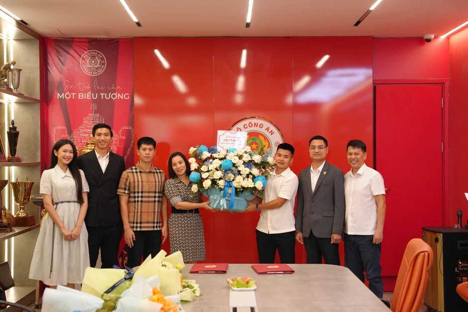 CAHN gia hạn hợp đồng với loạt tuyển thủ