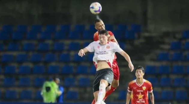 Cầu thủ Việt kiều Anh Lee Williams gây sốt tại V.League Cầu thủ Việt kiều Anh Lee Williams gây sốt tại V.League