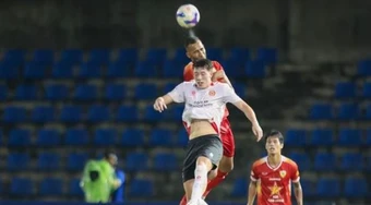Cầu thủ Việt kiều Anh Lee Williams gây sốt tại V.League