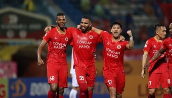 CLB CAHN lên ngôi vô địch và kỷ nguyên thống trị V-League