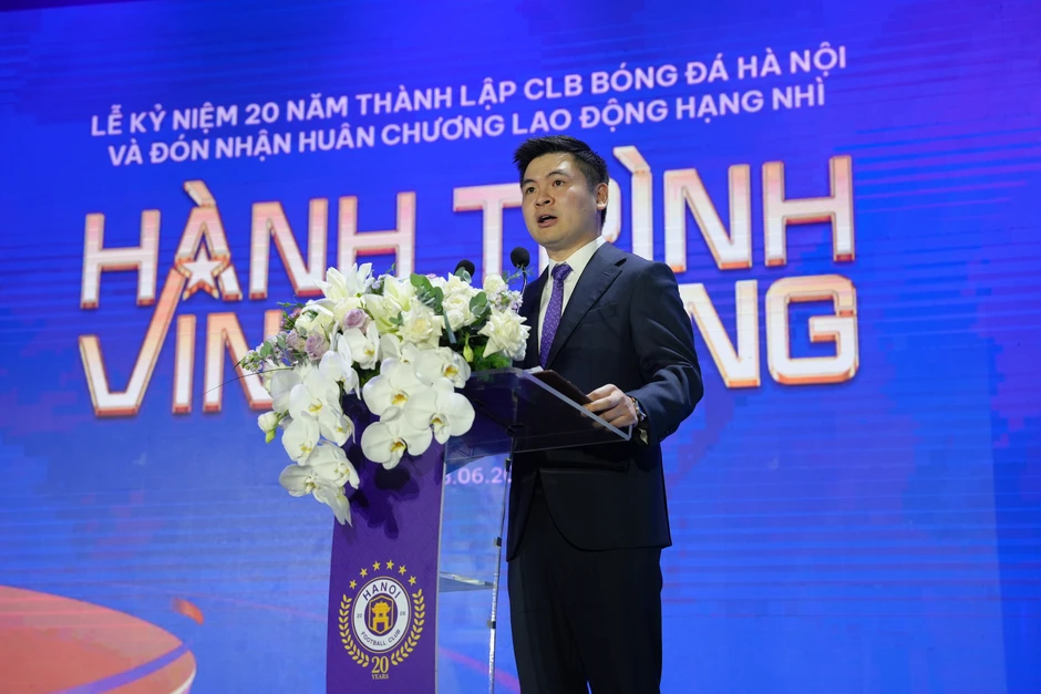 CLB Hà Nội đón nhận Huân chương Lao động hạng Nhì CLB Hà Nội đón nhận Huân chương Lao động hạng Nhì