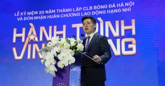 CLB Hà Nội đón nhận Huân chương Lao động hạng Nhì