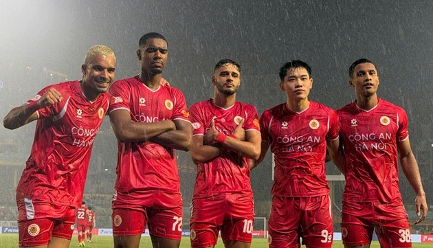 Công an Hà Nội quyết xóa nhòa kỷ lục lịch sử của Hà Nội FC Công an Hà Nội quyết xóa nhòa kỷ lục lịch sử của Hà Nội FC