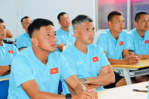 Cựu tuyển thủ Lê Công Vinh kể chuyện ‘du học’ Nhật Bản