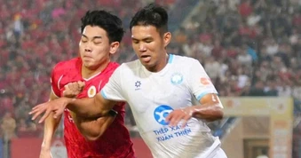 Đình Bắc không thể ngừng ghi bàn, CLB Công an Hà Nội ở rất gần ngôi vô địch