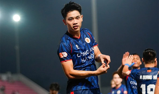 Đình Bắc là cầu thủ nội hay nhất V.League hiện tại Đình Bắc là cầu thủ nội hay nhất V.League hiện tại