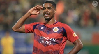 Fan Thái lo sốt vó khi Alan Grafite có thể khoác áo ĐTVN