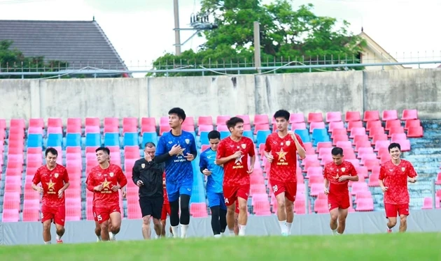 Hà Tĩnh thử việc dàn sao Việt kiều chuẩn bị cho V-League Hà Tĩnh thử việc dàn sao Việt kiều chuẩn bị cho V-League