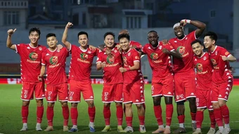 Hải Phòng hạ Becamex TP.HCM 4-2 bằng cơn mưa siêu phẩm