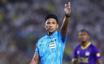 Hai trọng tài FIFA Malaysia bắt chính vòng 22 V-League
