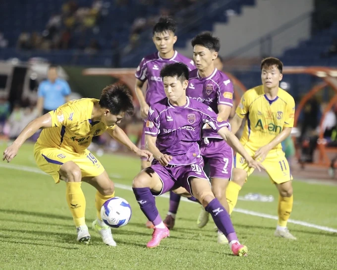 Hai vòng cuối nghẹt thở của cuộc chiến trụ hạng V.League Hai vòng cuối nghẹt thở của cuộc chiến trụ hạng V.League