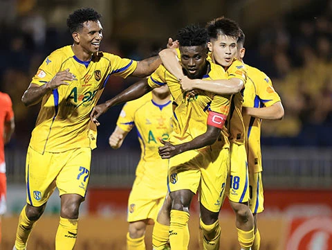 Hàng loạt CLB V.League tích cực ‘săn’ cầu thủ