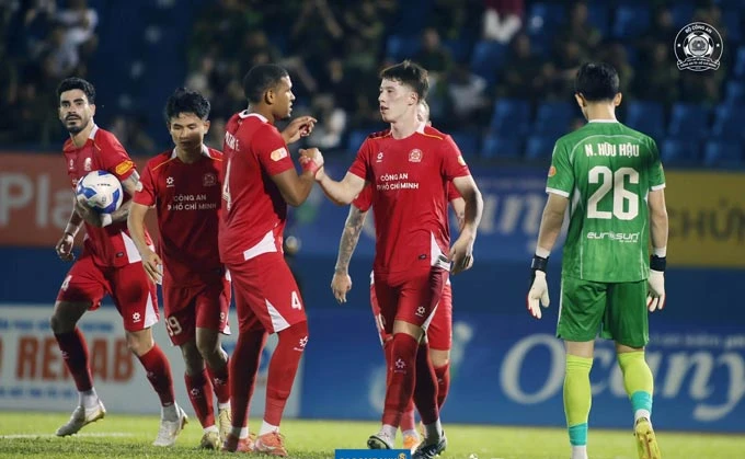 HLV Phùng Thanh Phương không phải 'hàng hiệu', cũng chẳng thích ồn ào HLV Phùng Thanh Phương không phải 'hàng hiệu', cũng chẳng thích ồn ào