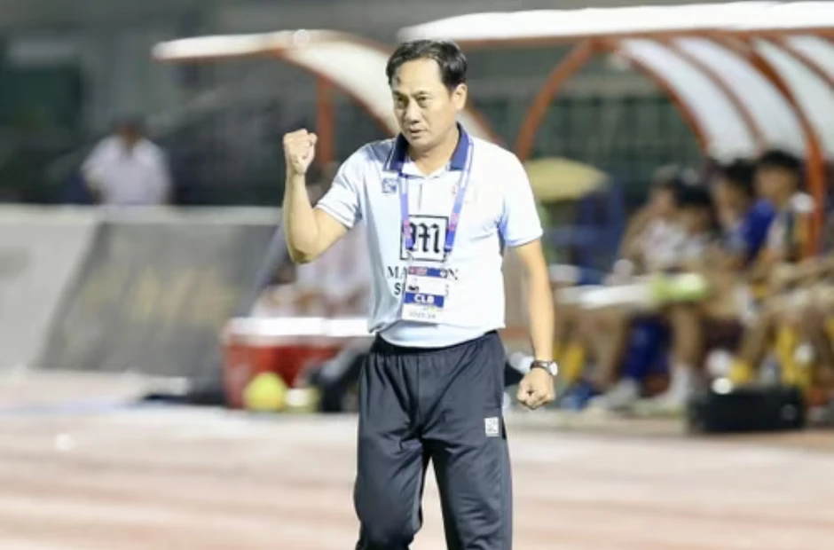 HLV Phùng Thanh Phương và cái kết không tưởng cùng CA TP.HCM HLV Phùng Thanh Phương và cái kết không tưởng cùng CA TP.HCM