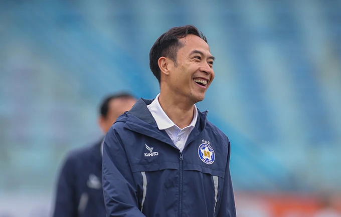 HLV thứ 13 mất việc ở V.League 2025/26