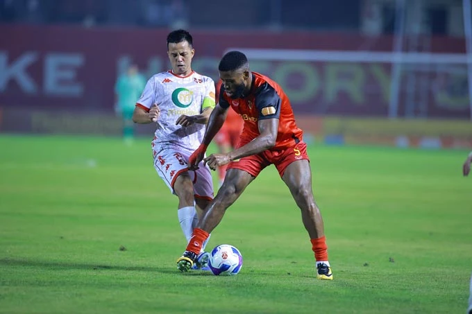 Kết quả Ninh Bình 2-1 Hải Phòng: Soán ngôi của Hà Nội FC Kết quả Ninh Bình 2-1 Hải Phòng: Soán ngôi của Hà Nội FC