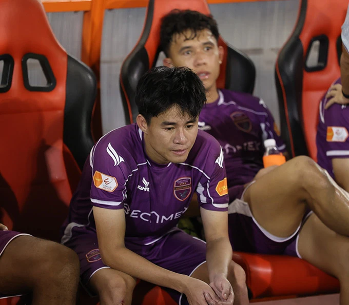 Kết quả Becamex TP.HCM 3-1 HAGL: Quá muộn để trụ hạng Kết quả Becamex TP.HCM 3-1 HAGL: Quá muộn để trụ hạng