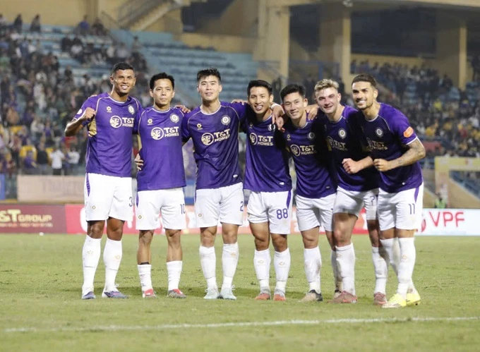 Kết quả Hà Nội 3-0 SLNA: Đè bẹp đội khách Kết quả Hà Nội 3-0 SLNA: Đè bẹp đội khách