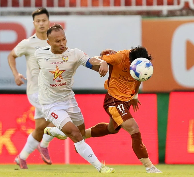 Kết quả HAGL 0-2 Hồng Lĩnh Hà Tĩnh: Hồng Lĩnh Hà Tĩnh trụ hạng Kết quả HAGL 0-2 Hồng Lĩnh Hà Tĩnh: Hồng Lĩnh Hà Tĩnh trụ hạng