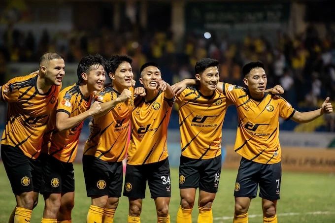 Kết quả Thanh Hoá 1–0 Hà Nội: Tạo địa chấn, Thanh Hoá vươn lên thứ 8 trên BXH Kết quả Thanh Hoá 1–0 Hà Nội: Tạo địa chấn, Thanh Hoá vươn lên thứ 8 trên BXH