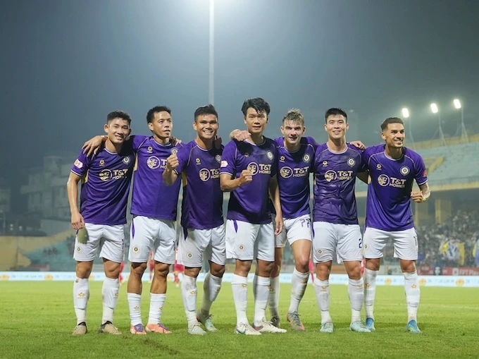 Nhận định bóng đá Hà Nội vs Becamex TP.HCM, 19h15 ngày 17/4: Cơ hội nào cho đội khách?