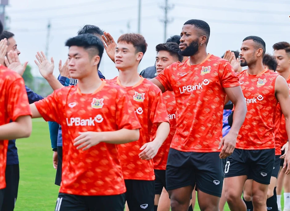 Ninh Bình FC lên tiếng trước đề xuất tăng ngoại binh V.League Ninh Bình FC lên tiếng trước đề xuất tăng ngoại binh V.League