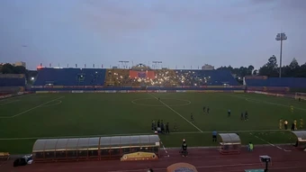 Sân Gò Đậu mất điện giữa trận cầu sinh tử ở V-League