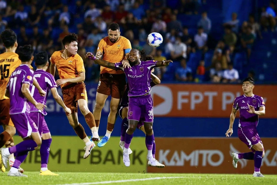 SHB Đà Nẵng trụ hạng, PVF-CAND đá play-off, Becamex TPHCM xuống hạng SHB Đà Nẵng trụ hạng, PVF-CAND đá play-off, Becamex TPHCM xuống hạng