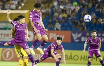Soi trận Becamex TPHCM vs HAGL: Vùng vẫy tìm đường thoát