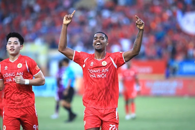 Tiền đạo số 1 V.League sẵn sàng khoác áo ĐT Việt Nam Tiền đạo số 1 V.League sẵn sàng khoác áo ĐT Việt Nam