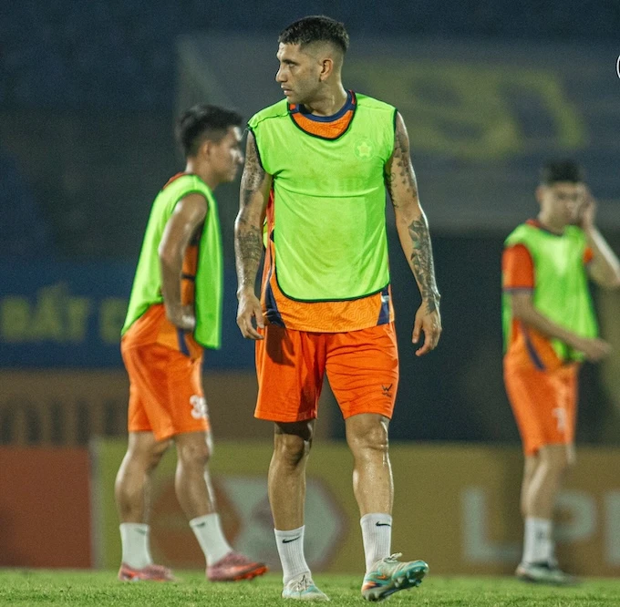 Trước vòng 19 V.League 2025/26: Nhóm cuối tìm đường thoát hiểm Trước vòng 19 V.League 2025/26: Nhóm cuối tìm đường thoát hiểm