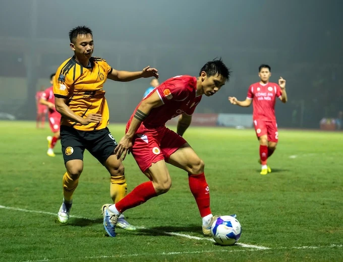 Trước vòng 23 V.League 2025/26: Thắng Thanh Hoá, CAHN sẽ xưng vương V.League Trước vòng 23 V.League 2025/26: Thắng Thanh Hoá, CAHN sẽ xưng vương V.League