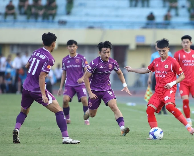 Trước vòng cuối V.League 2025/26: Ba đội cùng 21 điểm, ai sẽ rơi xuống vực? Trước vòng cuối V.League 2025/26: Ba đội cùng 21 điểm, ai sẽ rơi xuống vực?