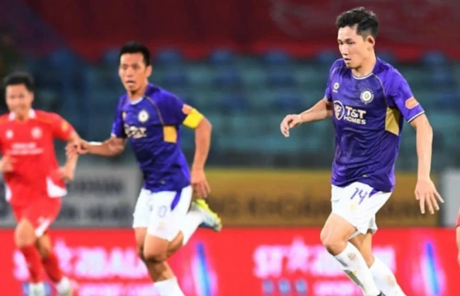 Văn Quyết lên tiếng sau mùa giải trắng tay của Hà Nội FC Văn Quyết lên tiếng sau mùa giải trắng tay của Hà Nội FC