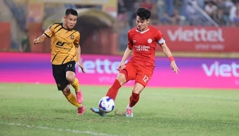 Viettel hạ Thanh Hóa trong ngày HLV Popov nhận thẻ đỏ