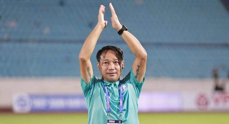 Vũ Hồng Việt chứng minh giá trị trong cuộc lột xác của Nam Định Vũ Hồng Việt chứng minh giá trị trong cuộc lột xác của Nam Định