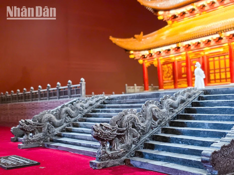 [Ảnh] Cận cảnh mô hình phục dựng của Điện Kính Thiên tại Hoàng thành Thăng Long